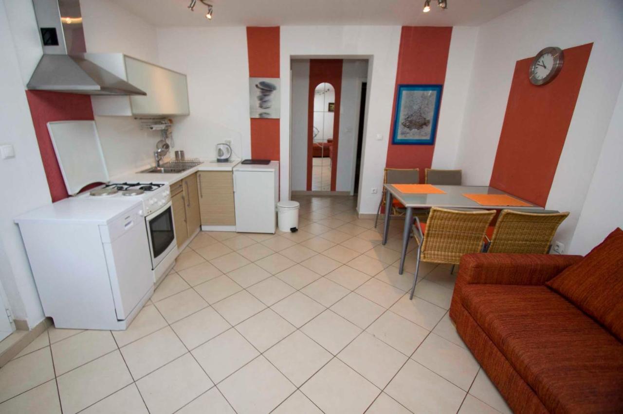 Apartman Mia I Toni Makarska Esterno foto